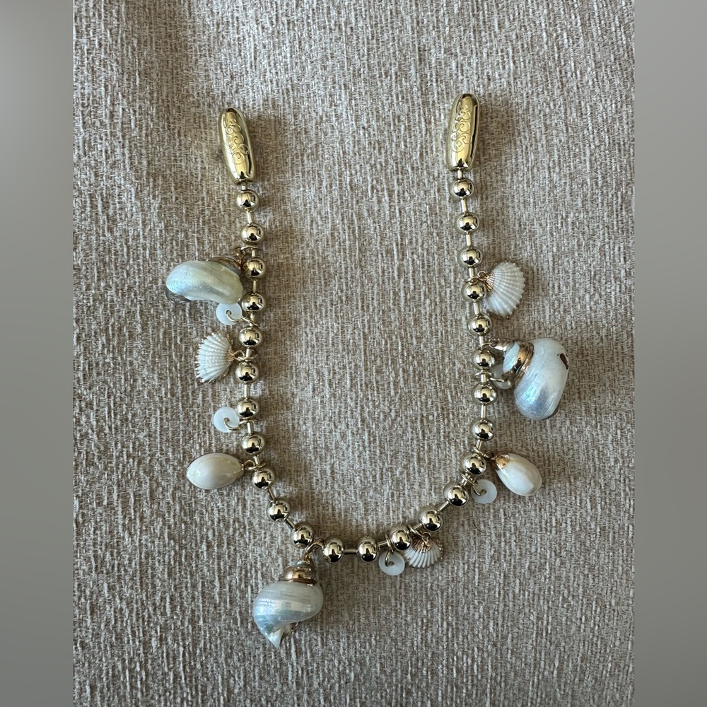Ossa New York Shells Ballchain Wristlet iPhone chain
